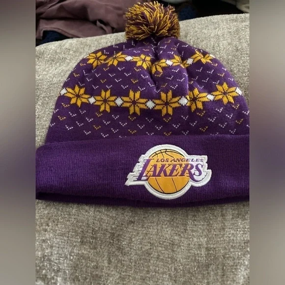 NWOT Lakers beanie - Picture 1 of 2